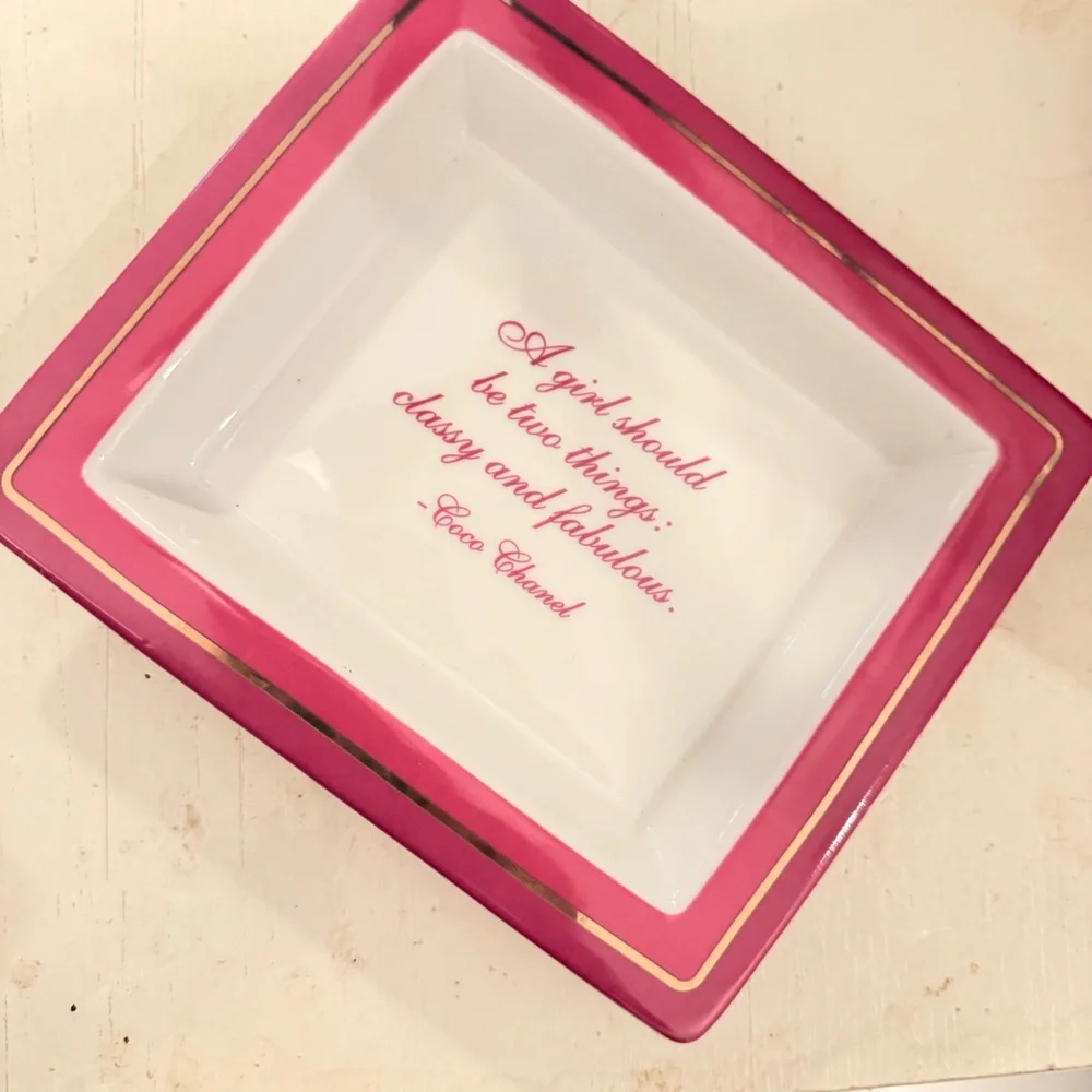 Two's Company White Jewelry Organizer